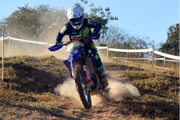 Brasileiro de Enduro FIM encaminha primeiros títulos em Paraopeba