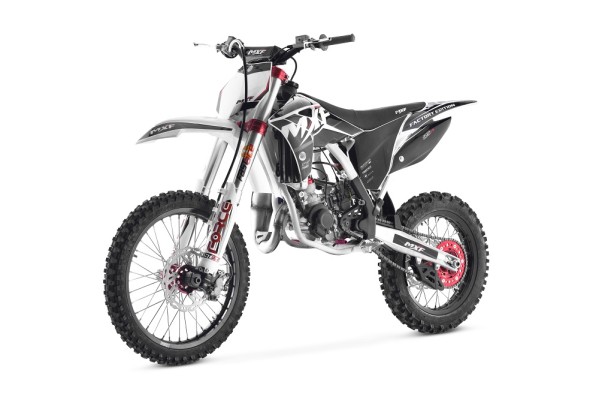 MXF 105cc: brinquedo de gente grande para os pequenos MXF 105cc: brinquedo de gente grande para os pequenos